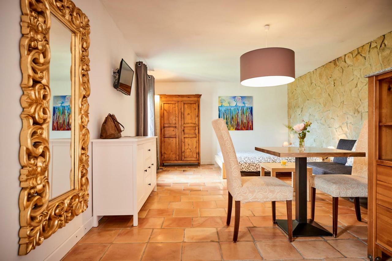 Domaine Hemmitage Apartment ซาแลนส์ ภายนอก รูปภาพ
