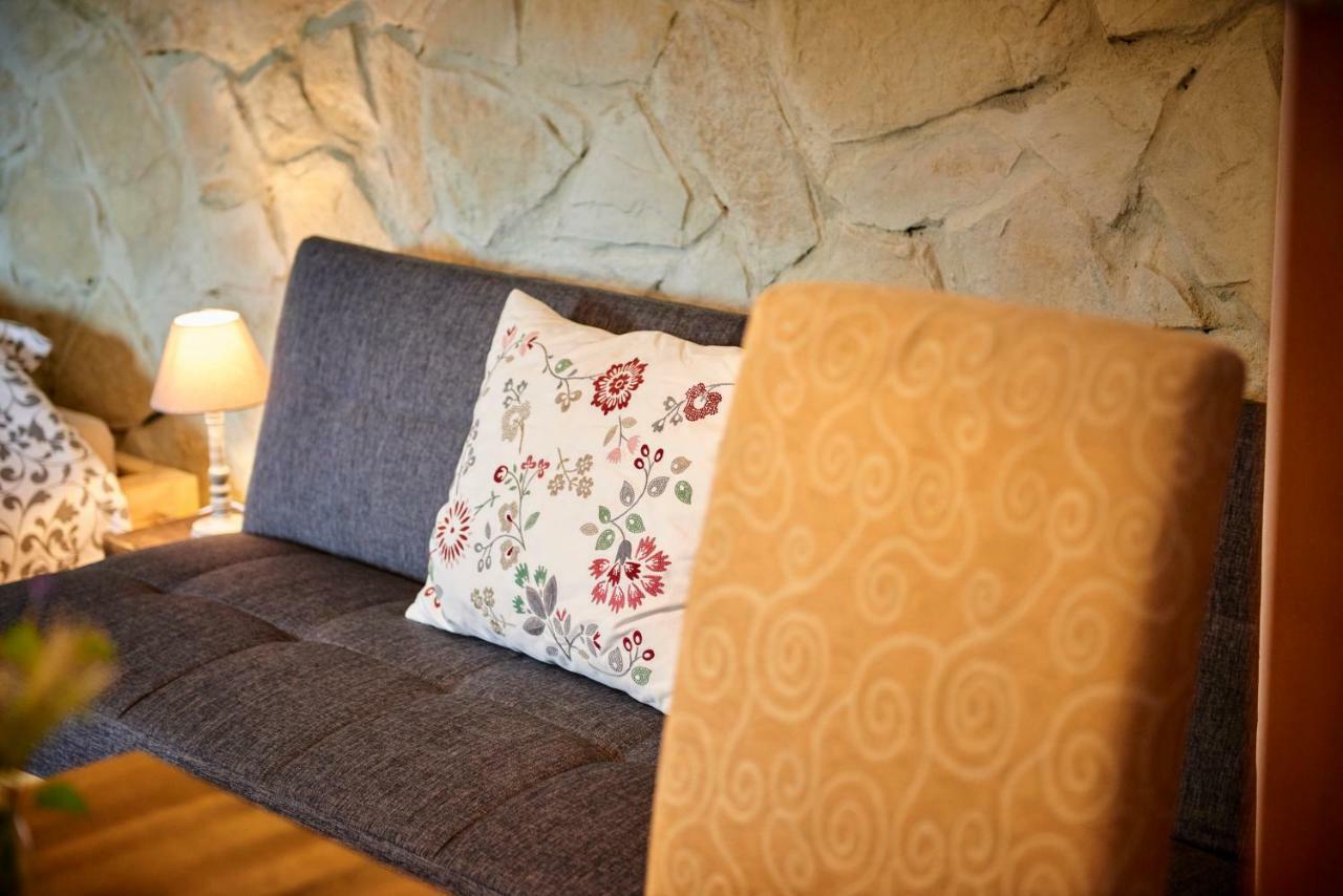 Domaine Hemmitage Apartment ซาแลนส์ ภายนอก รูปภาพ